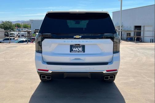 Polar White Tricoat 2026 Chevrolet Suburban High Country, 4WD