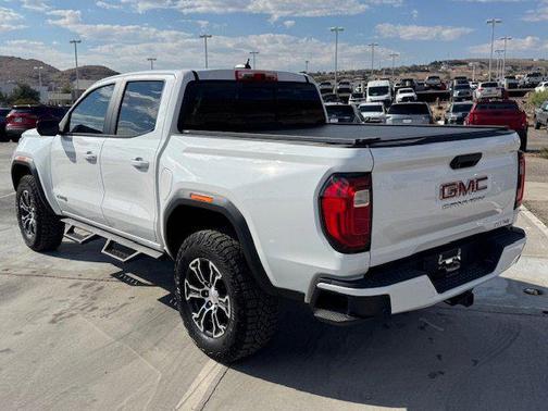 2024 GMC Canyon AT4