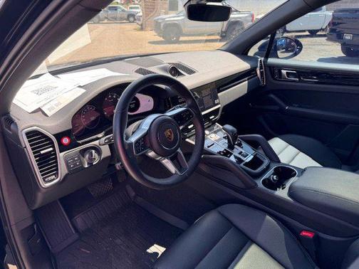 2023 Porsche Cayenne