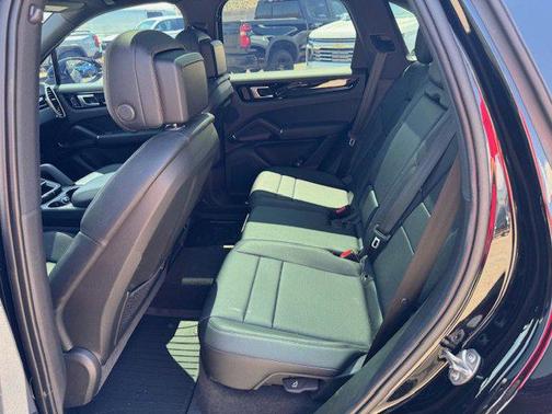 2023 Porsche Cayenne