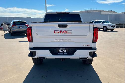 Summit White 2023 GMC Sierra 1500 AT4