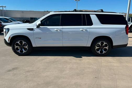 Summit White 2025 GMC Yukon XL 4WD AT4 Ultimate