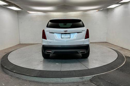 Crystal White Tricoat 2026 Cadillac XT5 Premium Luxury