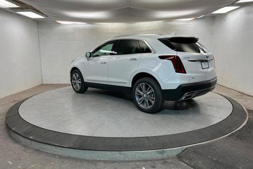 Crystal White Tricoat 2026 Cadillac XT5 Premium Luxury
