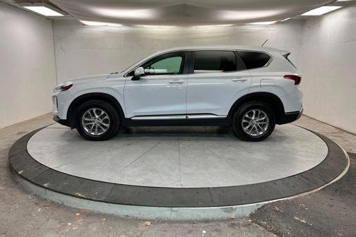 2019 Hyundai SANTA FE SE 2.4