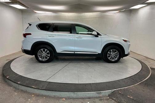 2019 Hyundai SANTA FE SE 2.4