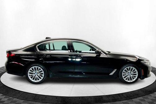 2021 BMW 530 530i