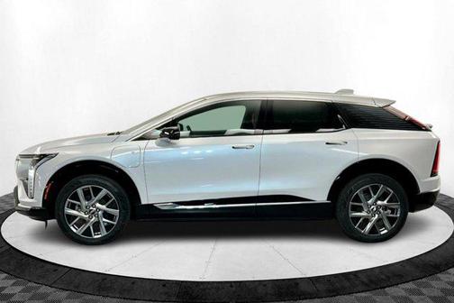 2025 Cadillac OPTIQ Luxury 2 AWD