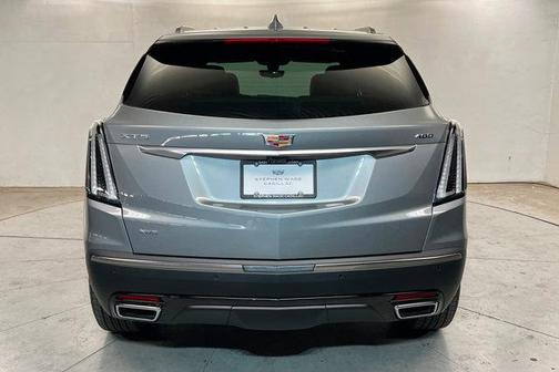 Argent Silver Metallic 2026 Cadillac XT5 Sport