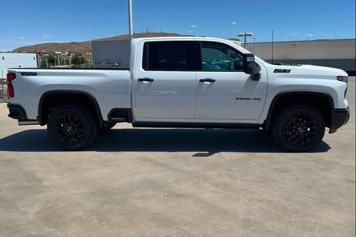 Summit White 2026 Chevrolet Silverado 2500 LTZ