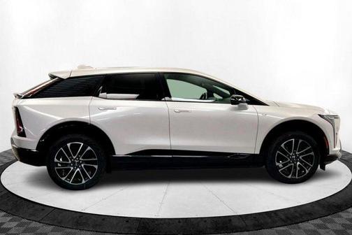 2025 Cadillac OPTIQ Sport