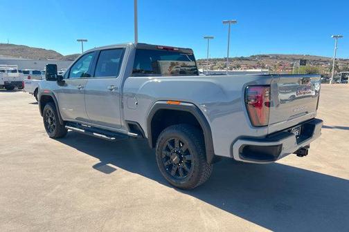 2025 GMC Sierra 3500 AT4