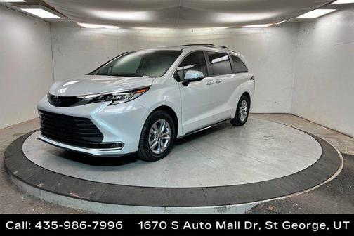 2023 Toyota Sienna Limited