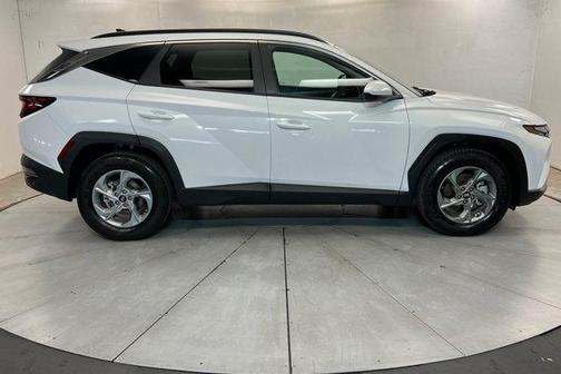 White Pearl 2024 Hyundai TUCSON SEL