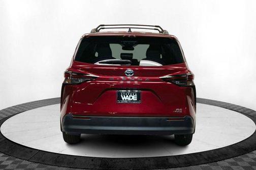 2023 Toyota Sienna XLE 8 Passenger