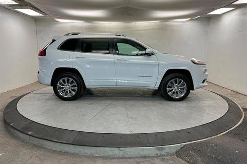 2018 Jeep Cherokee Overland