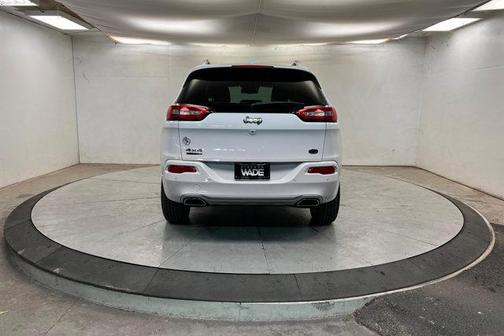 2018 Jeep Cherokee Overland