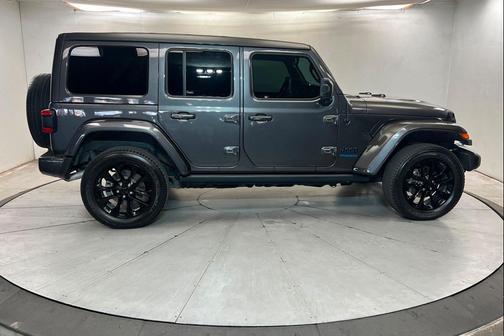 GRANITE CRYSTAL MET. 2021 Jeep Wrangler Unlimited 4xe Sahara High Altitude