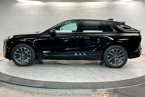 2025 Cadillac LYRIQ Sport w/1SJ