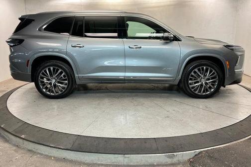 2025 Buick Enclave Avenir FWD