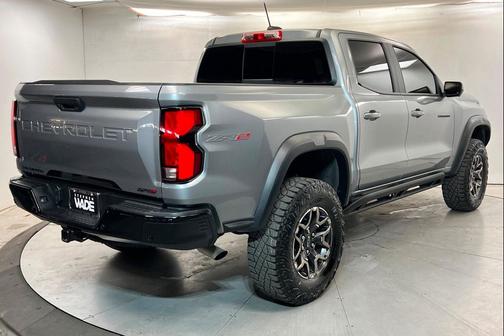 Sterling Gray Metallic 2026 Chevrolet Colorado ZR2