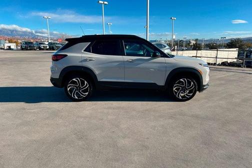 White Sands 2026 Chevrolet Trailblazer RS