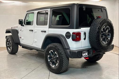 Bright White Clearcoat 2026 Jeep Wrangler Rubicon