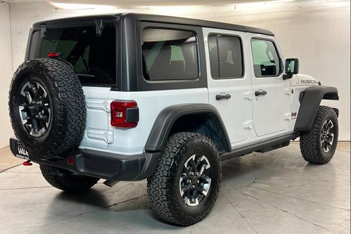 Bright White Clearcoat 2026 Jeep Wrangler Rubicon