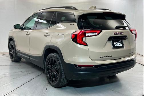 Desert Sand Metallic 2023 GMC Terrain SLT