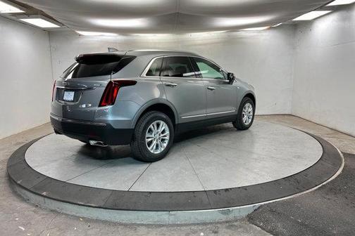 Argent Silver Metallic 2026 Cadillac XT5 Luxury