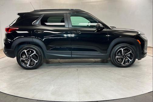 Mosaic Black Metallic 2022 Chevrolet Trailblazer RS