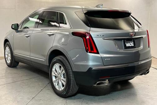 Argent Silver Metallic 2025 Cadillac XT5 Luxury