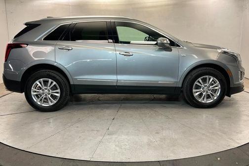 Argent Silver Metallic 2025 Cadillac XT5 Luxury