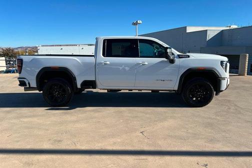 2025 GMC Sierra 2500 AT4