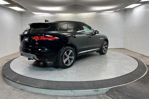 2017 Jaguar F-PACE S