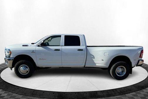 2020 RAM 3500 Tradesman Crew Cab 4x4 8' Box