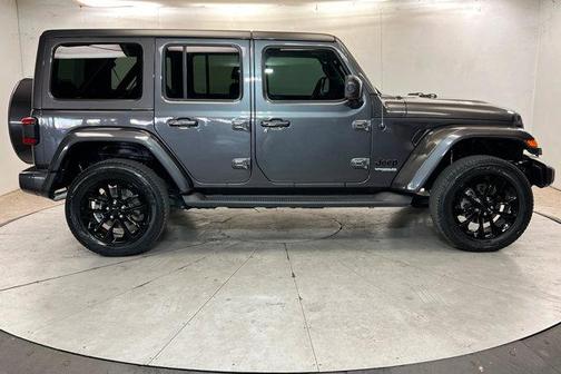 GRANITE CRYSTAL METALLIC 2021 Jeep Wrangler Unlimited Sahara