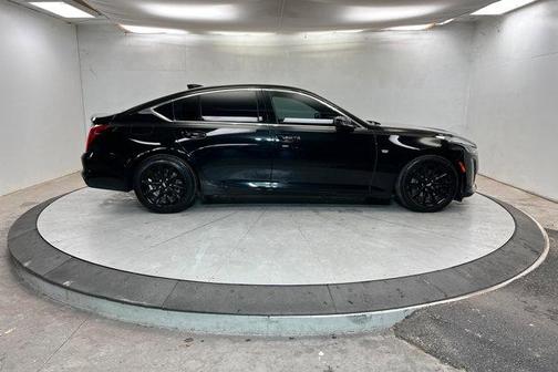 2022 Cadillac CT5 Luxury