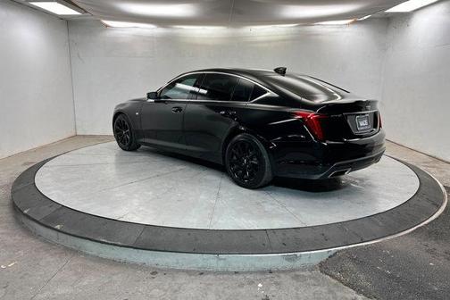 2022 Cadillac CT5 Luxury