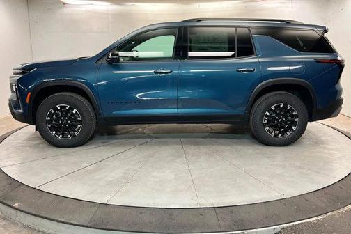 Lakeshore Blue Metallic 2026 Chevrolet Traverse AWD Z71