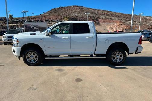 2024 RAM 2500 Laramie Crew Cab 4x4 6'4' Box