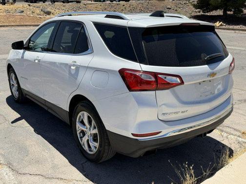 Iridescent Pearl Tricoat 2019 Chevrolet Equinox 1LT