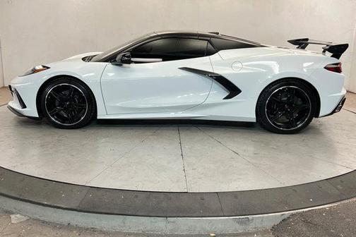 Arctic White 2023 Chevrolet Corvette Stingray w/2LT