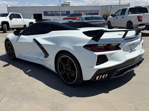 Arctic White 2023 Chevrolet Corvette Stingray w/2LT