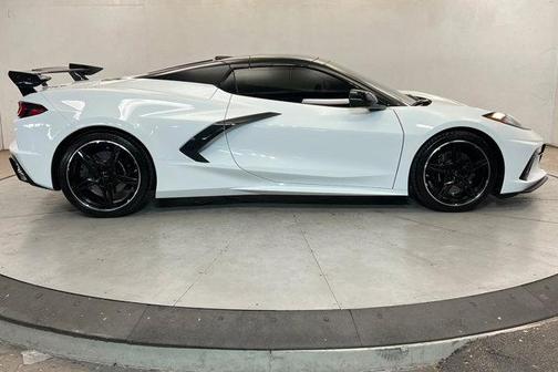 Arctic White 2023 Chevrolet Corvette Stingray w/2LT