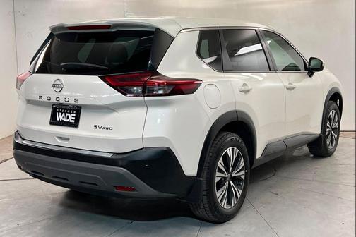 Pearl White Tricoat 2023 Nissan Rogue SV