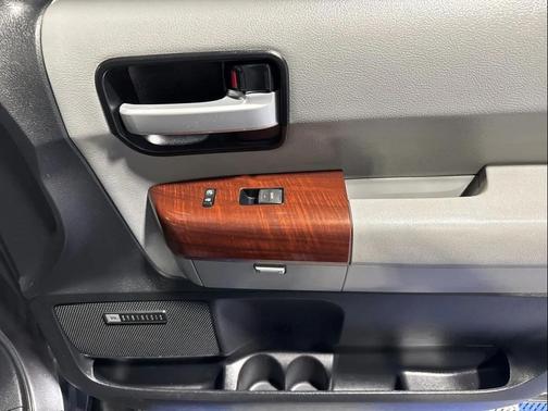 2013 Toyota Sequoia Platinum