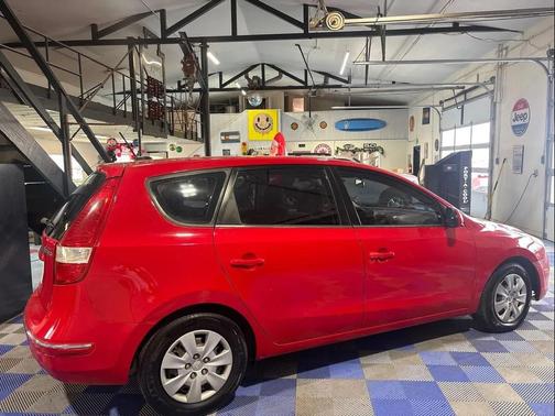 2010 Hyundai Elantra Touring GLS