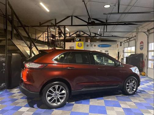 2016 Ford Edge Titanium