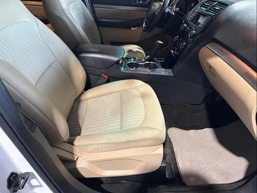 2016 Ford Explorer Base